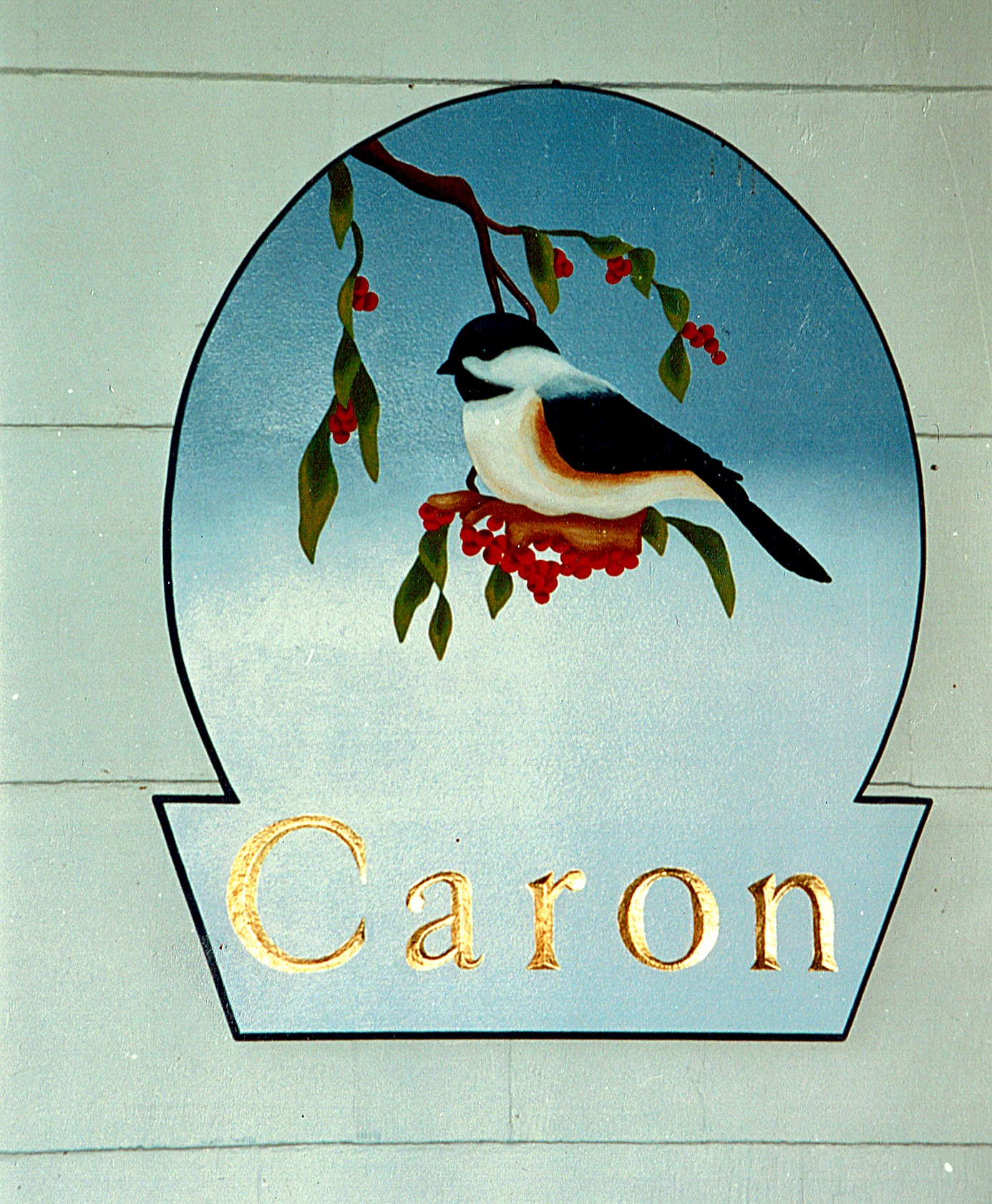 Chickadee Plaque — Keyhole Shape with Berries