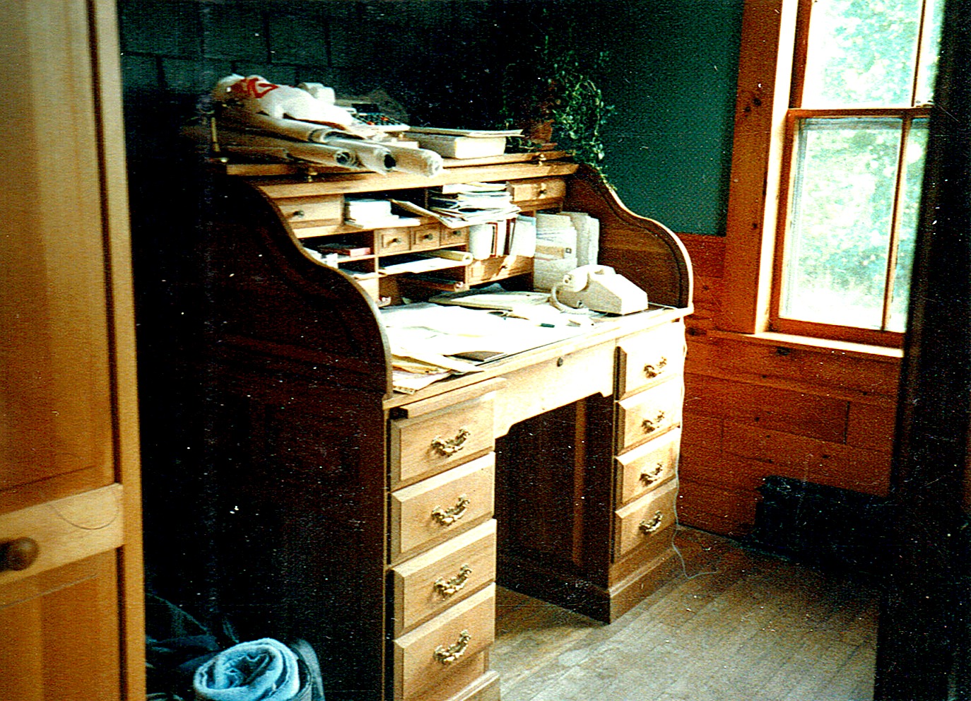 Roll-Top Desk — Handcrafted Hardwood